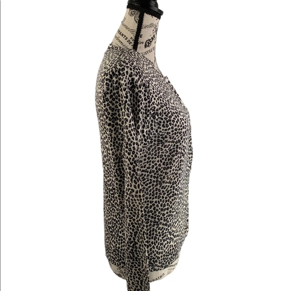 * August silk women’s medium leopard sweater - Picture 5 of 9